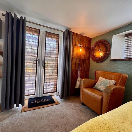 Brightham House - Exclusively For Adults Bed & Breakfast ซัลคอมบ์ ภายนอก รูปภาพ