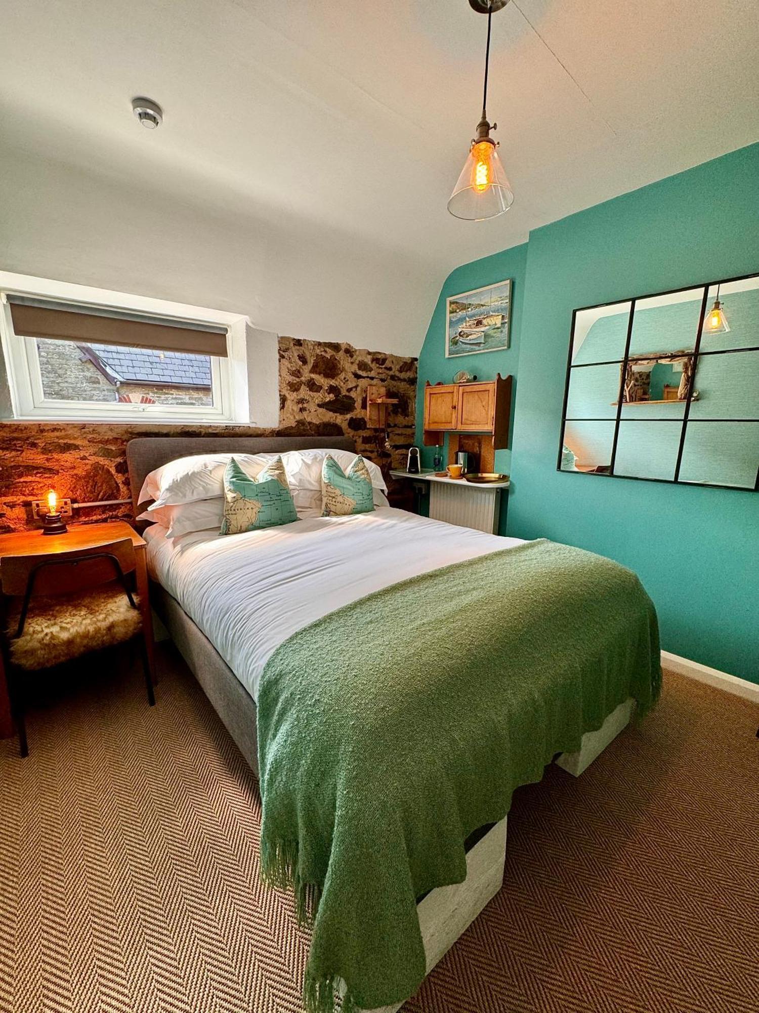 Brightham House - Exclusively For Adults Bed & Breakfast ซัลคอมบ์ ภายนอก รูปภาพ